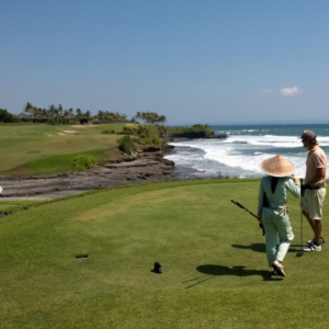 부낏 판다와 CC 18홀 패키지