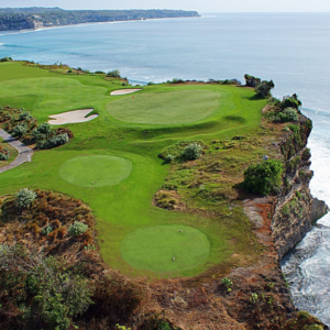 뉴꾸따 CC 18홀 패키지